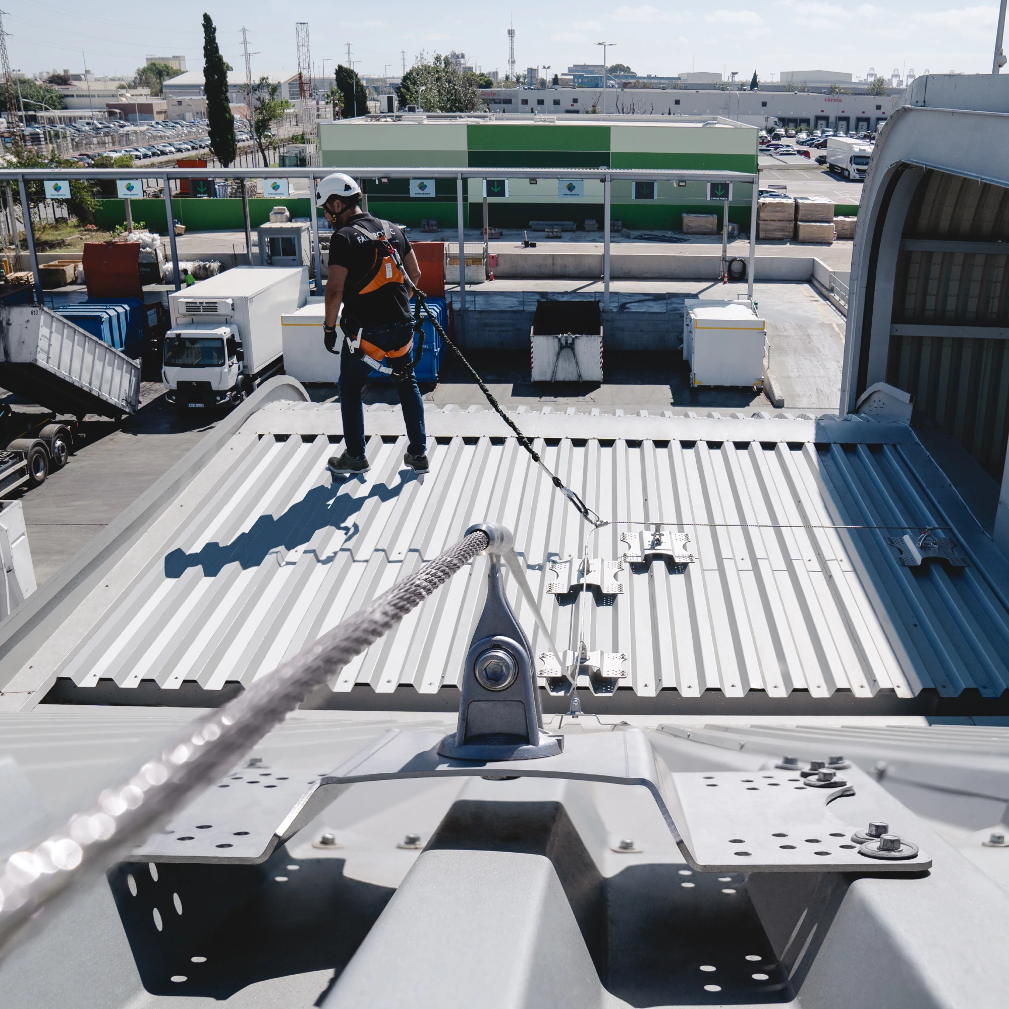 Roof Lifeline System Roof Lifeline System